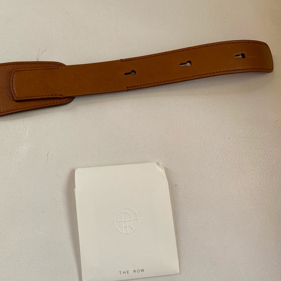 The Row Brown Drum Leather Shoulder Bag Strap - Picture 4 of 5